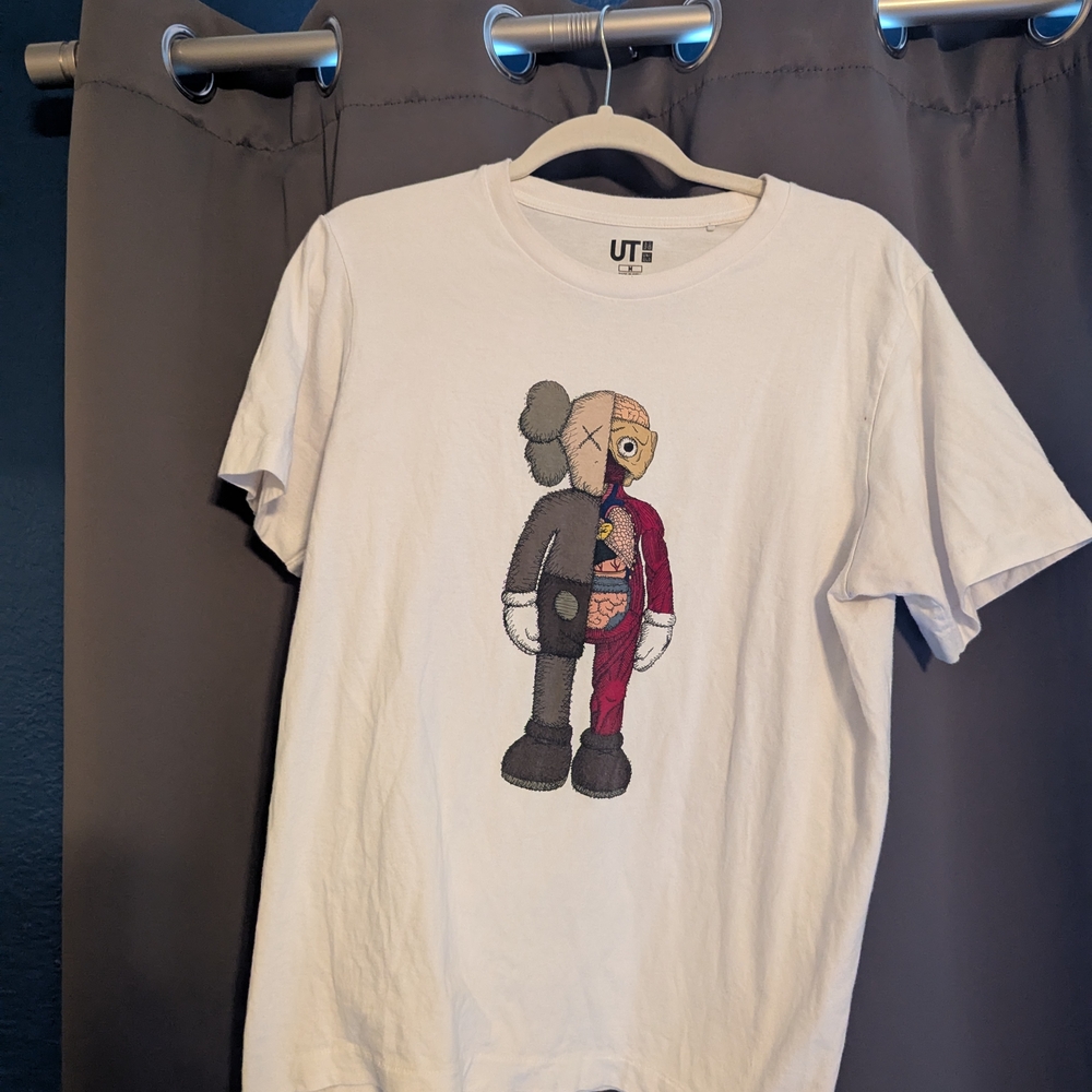 KAWS White T-shirt Medium